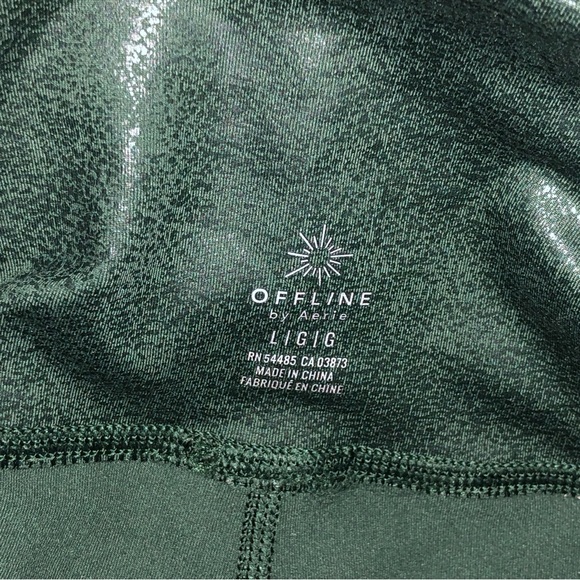 NWT aerie offline leggings dark green metallic like print - Picture 6 of 7